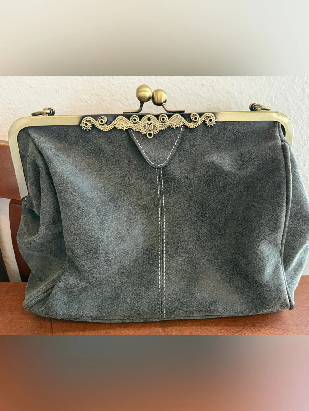 Vintage-Inspired Gray Suede Frame Satchel with Decorative Clip